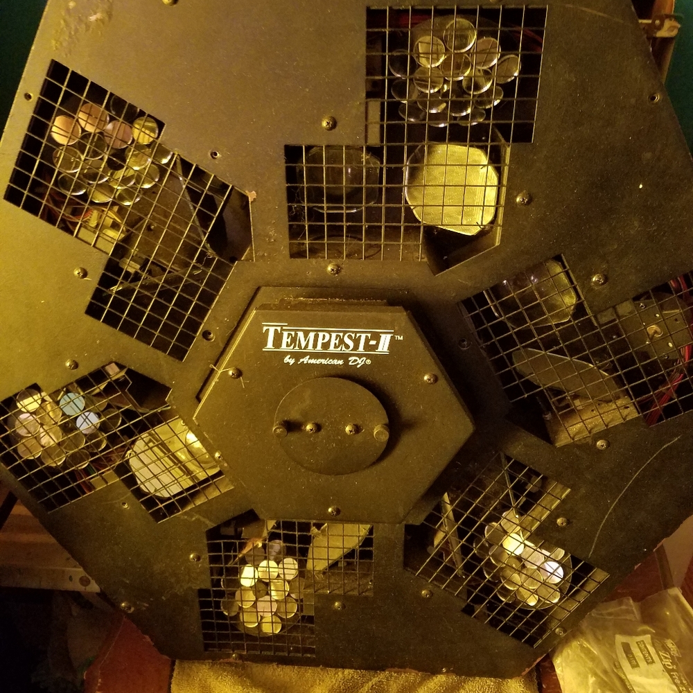 COPY - Tempest 2 club lighting machine